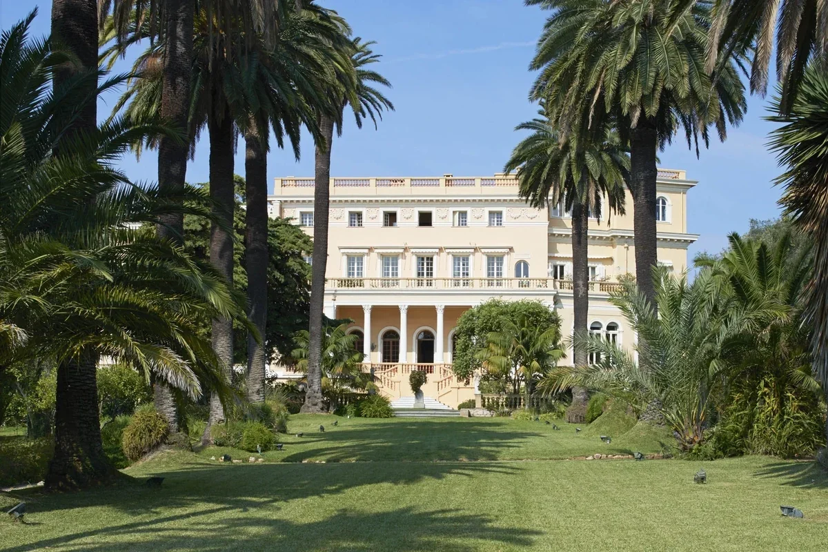 Villa Les Cèdres in France